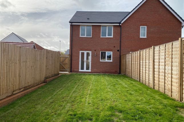 Anglers Road, Gillingham SP8, 3 bedroom semi-detached house for sale ...