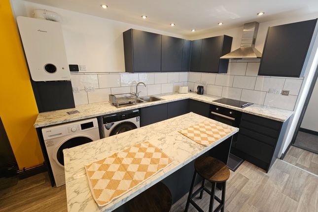 Room 1 505 Neath Road, Morriston, Swansea photo 3