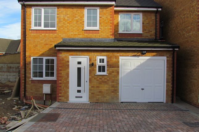 Thumbnail Detached house for sale in Wingate Road, Luton