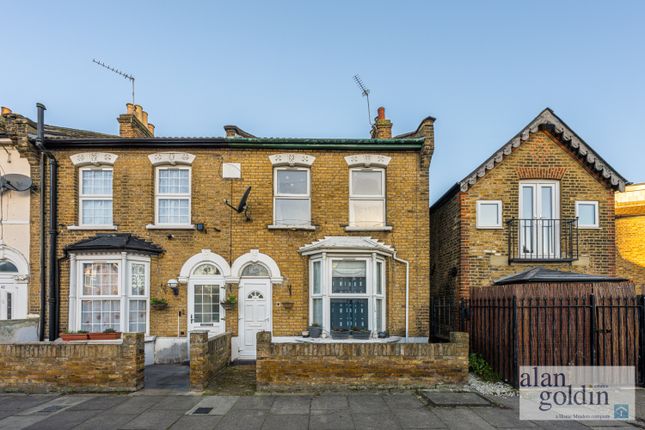 End terrace house for sale in Bective Road, London