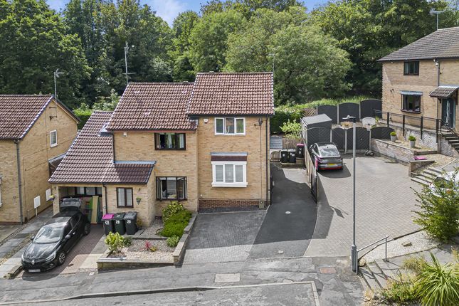 31, Thorpefield Close, Rotherham photo 2