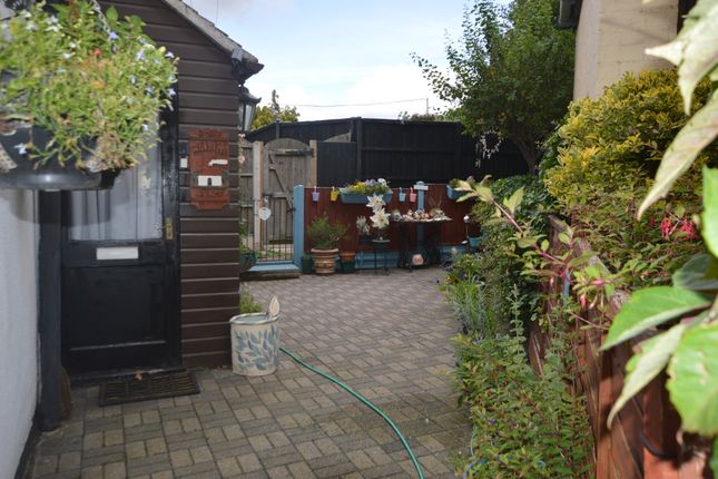 Cottage for sale in Exhall Green, Exhall, Coventry