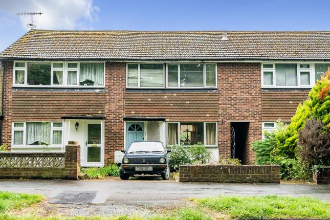 Thumbnail Terraced house for sale in Knaphill, Woking
