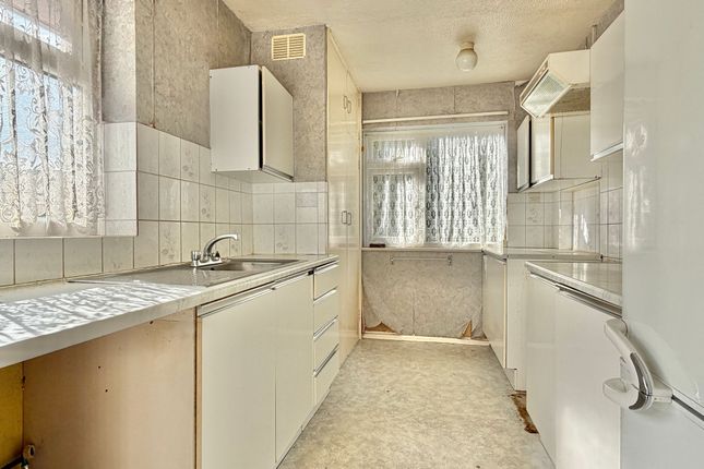 20 Mopley Close, Southampton photo 4