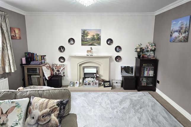 15, Poynt Chase, Manchester photo 3