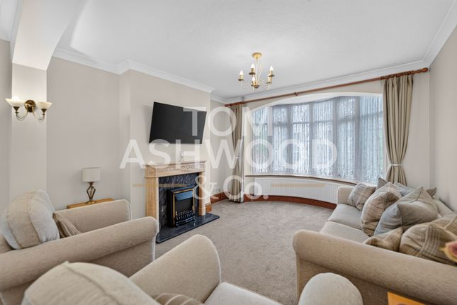 Malvern Drive, Ilford photo 4