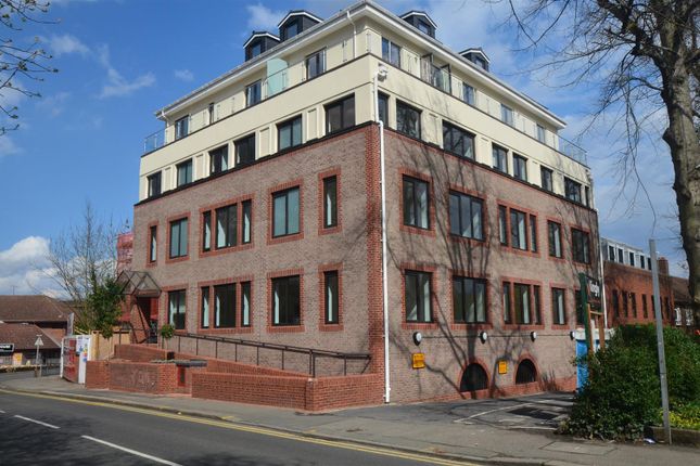Flat to rent in Novellus Court, 61 South Street, Epsom