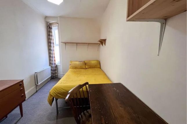 Flat for sale in Ditchling Rise, Brighton