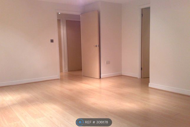 Kingfisher Heights Hogg Lane, Grays photo 4