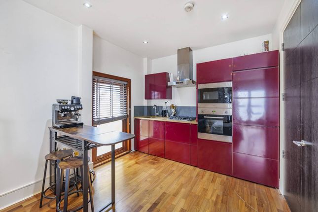 Thumbnail Flat for sale in Renfrew Road, Kennington, London