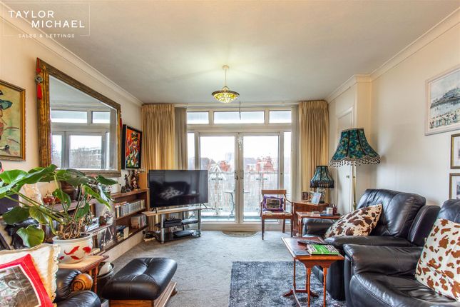 Flat 28, Drive Lodge 68-70, The Drive, Hove photo 3