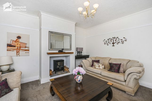 69, Hooten Lane, Leigh photo 3