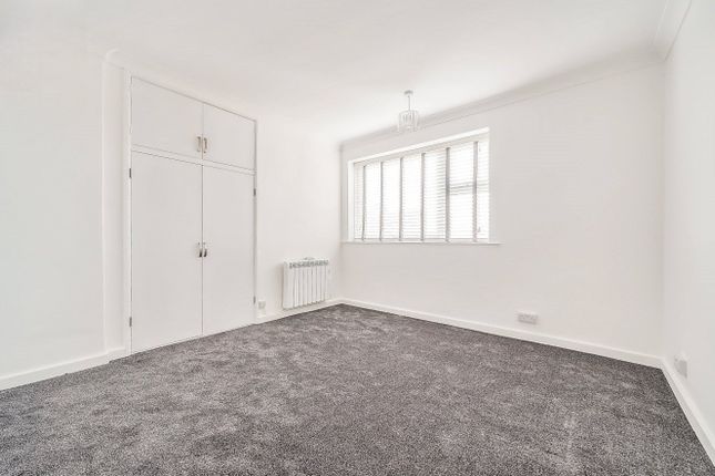 15 Westbrooke Court,, Crescent Road, West Sussex photo 4