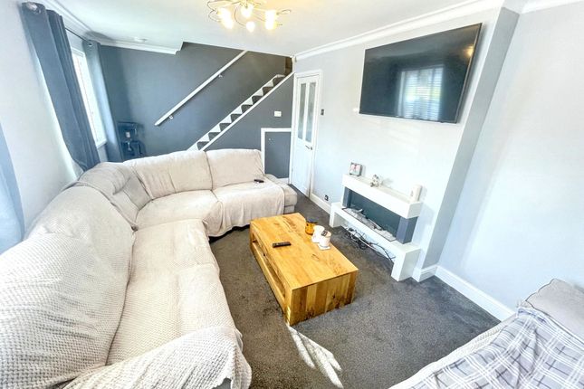 36, Brockley Avenue, South Shields photo 3