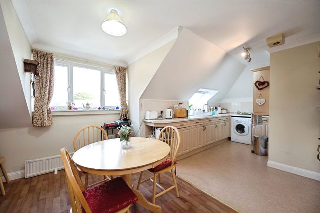 Flat 70, The Gate House, 354, Sea Front, Hampshire photo 4