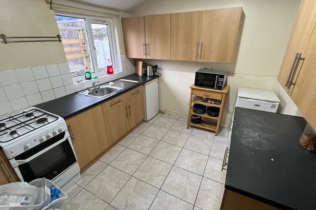 Shared accommodation to rent in Penbryn Terrace, Brynmill, Swansea
