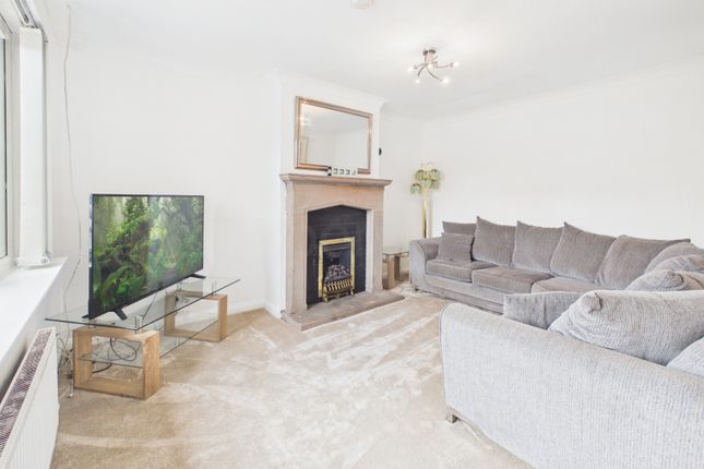 16, Craighead Road, Bishopton photo 2