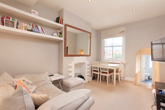 Thumbnail Flat for sale in Vicarage Crescent, Battersea, London