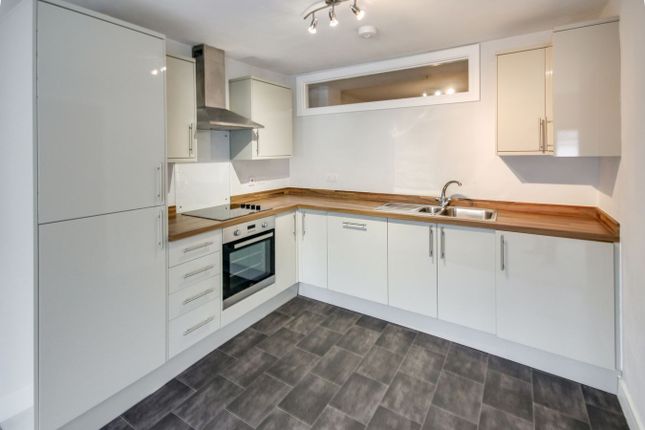 Flat 7, 65, London Road, East Grinstead photo 2