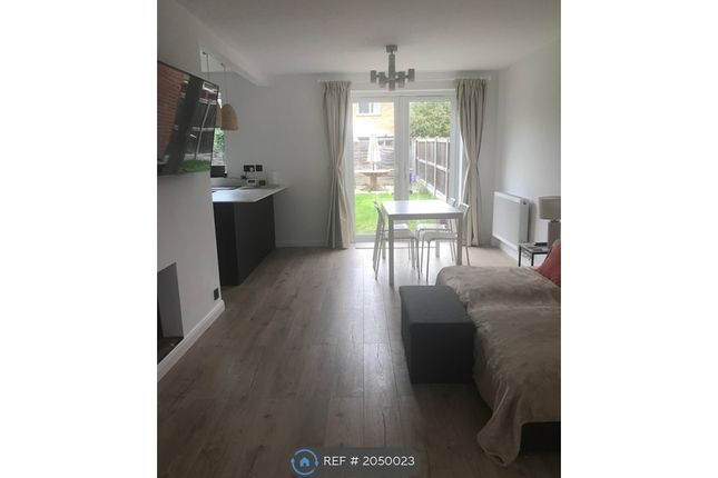 Room to rent in Littlefield Road, Colchester