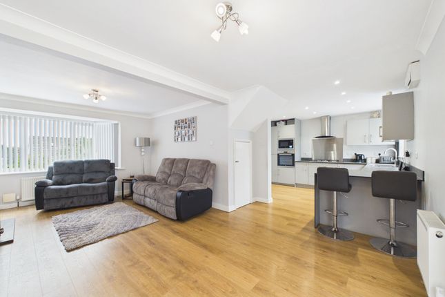 35 Briar Road, Bude photo 2