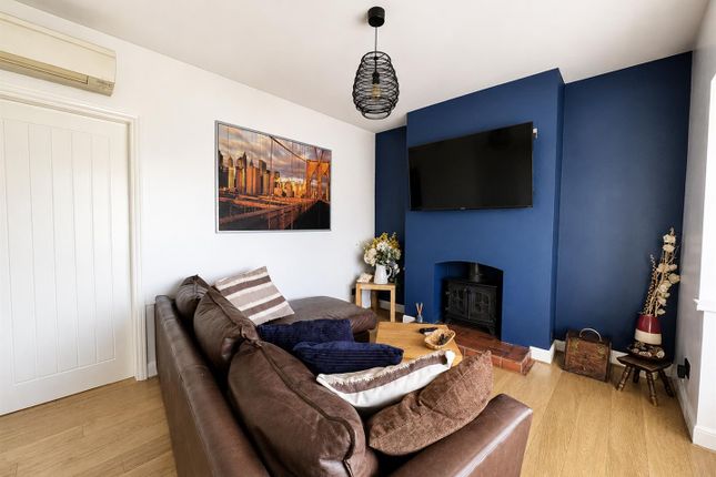 9, Fairview Avenue, Leicester photo 4