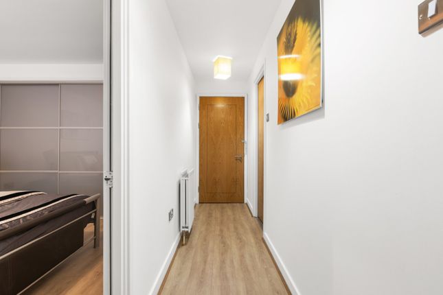 Flat for sale in Dunlop Street, Glasgow