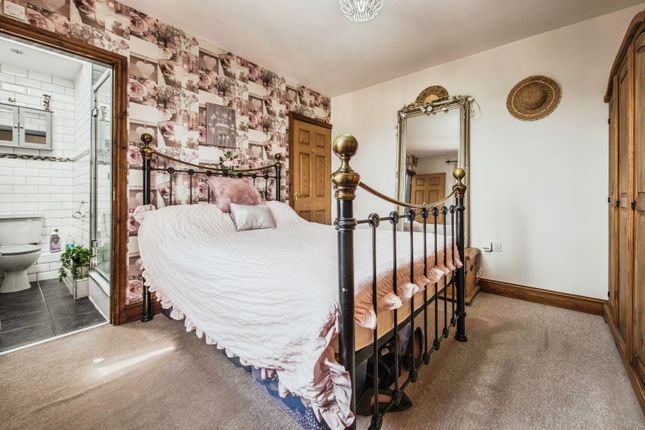 7, Sageston Fields, Tenby photo 4