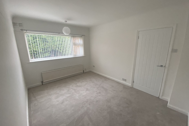 11, WIRRAL photo 4