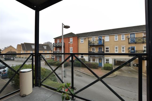 Glandford Way, Chadwell Heath photo 2