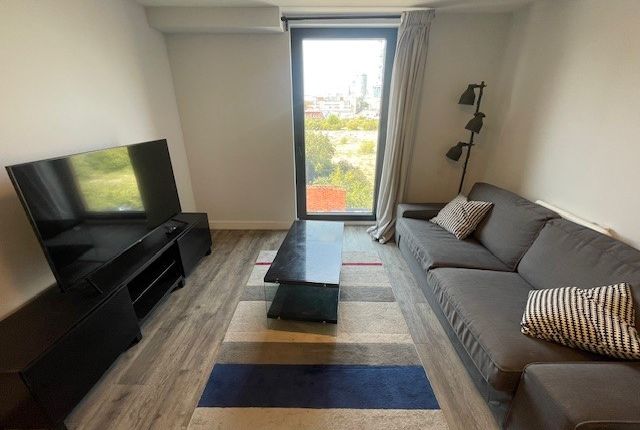 Apt 53, Birmingham photo 2