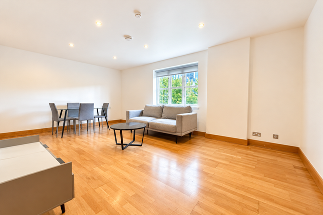 2-bed flat on 21 Kingsley Mews,, Wapping Lane, Wapping, £2,600/mo