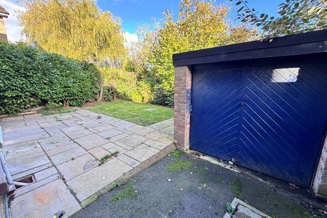 5 Knowle Avenue, High Peak photo 3