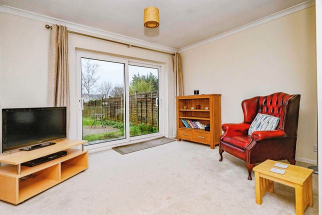 4, Broomleys, St. Albans photo 3