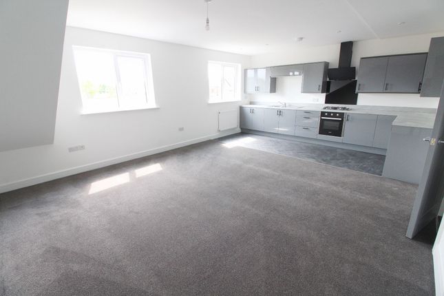 Apt 10 138 Ormskirk Road, Wigan photo 4