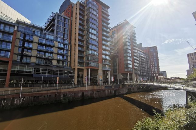 Flat for sale in 12 Leftbank, Spinningfields, Manchester M3