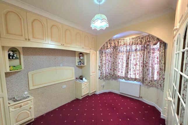 Elgin Road, Ilford photo 5