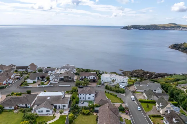 5, Majestic Drive, Onchan photo 2