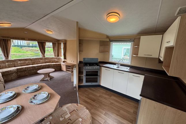 16, PalÃ© Wood Holiday Park, Llandderfel, North Wales photo 2