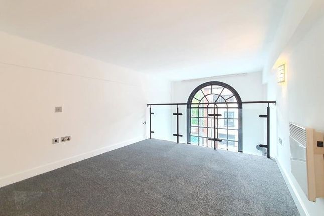 A208, Castle Exchange, 41, Broad Street, Nottinghamshire photo 3