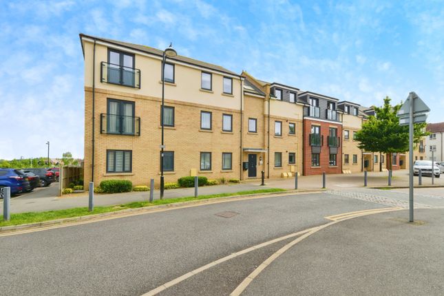 Thumbnail Flat for sale in Sullivan Court, Biggleswade, Central Bedfordshire