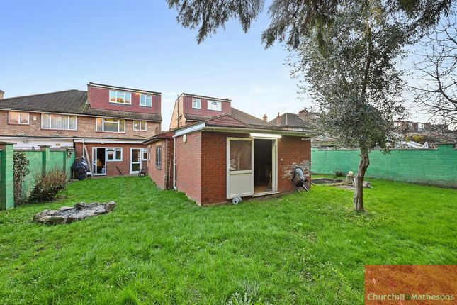 35, Bowes Road, London photo 2