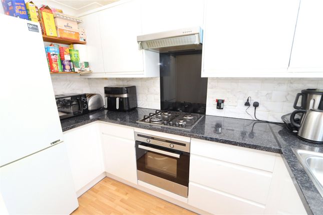 25, Ampleforth, Milton Keynes photo 4