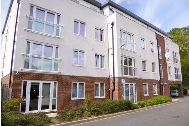 2-bed flat on 31 Royal Court Queen Marys Avenue, Watford, £300,000