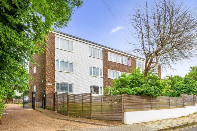 Thumbnail Flat to rent in Woodfield Grove, London