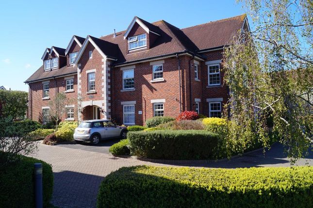 2 bed flat for sale in Goring Court, Bramber Road, Steyning, West Sussex BN44