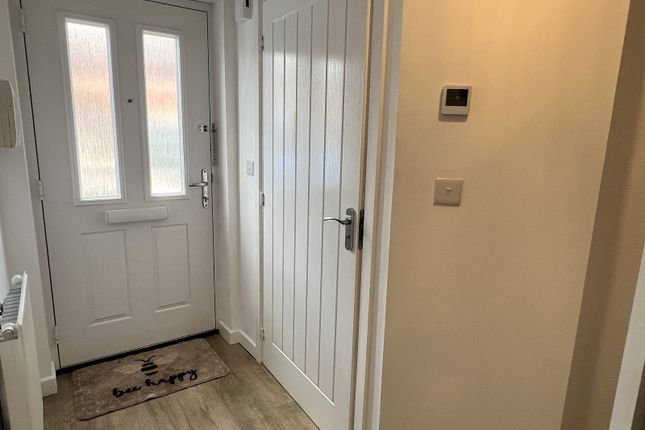122, Heol Cae Pownd, Llanelli photo 2