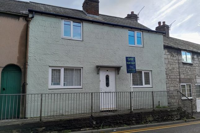 End terrace house for sale in Rhos Street, Ruthin