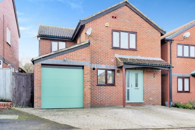 Thumbnail Detached house for sale in Goffe Close, Thame