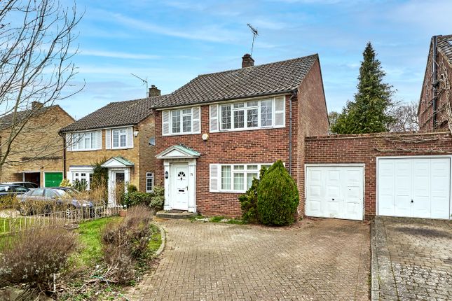 Thumbnail Detached house to rent in Crabtree Lane, Harpenden, Herts